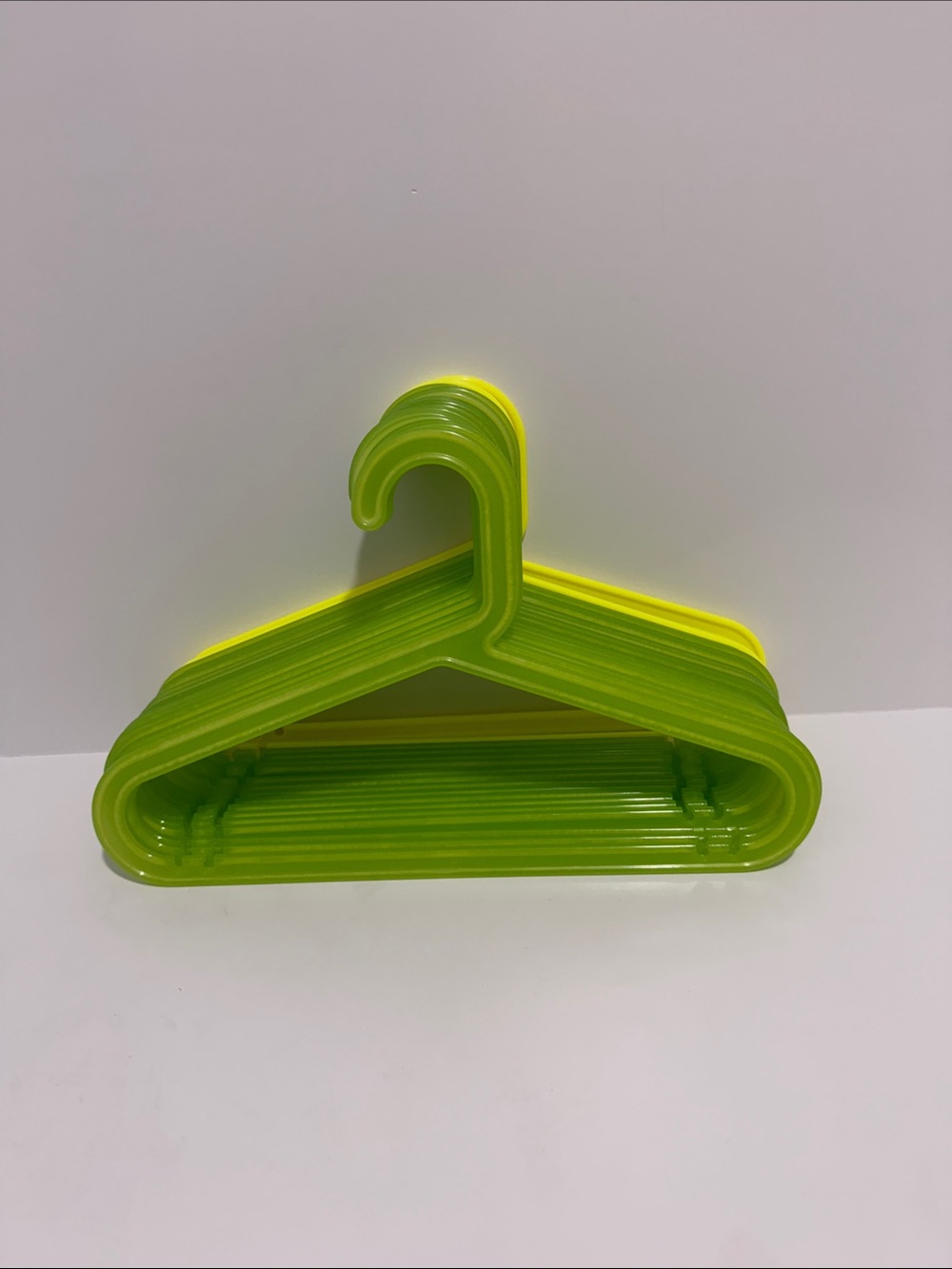 IKEA BAGIS Childrens Clothes Hangers Anna Efverlund neon green yellow set of 17